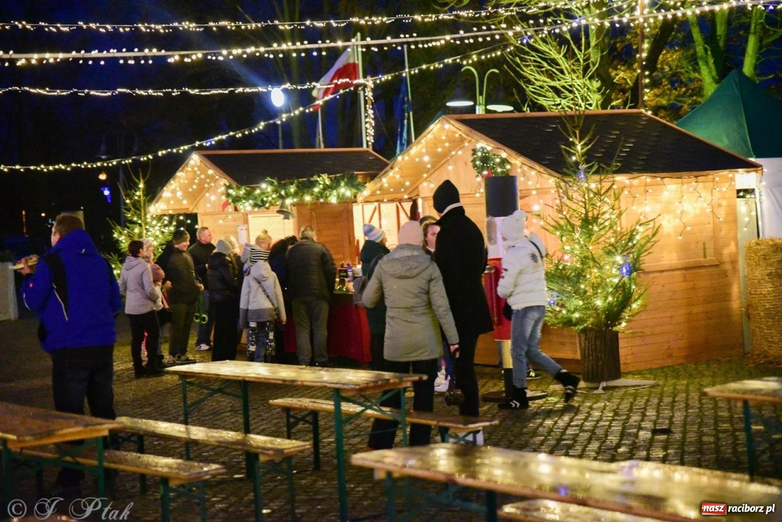 Zdjęcie w galerii na portalu naszraciborz.pl: Bajkowy zamek 2024 za nami. Cztery weekendy przedświątecznej zabawy w dawnej siedzibie Piastów wiadomości z regionu