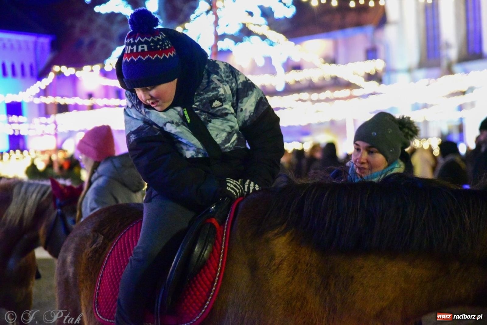 Zdjęcie w galerii na portalu naszraciborz.pl: Bajkowy zamek 2024 za nami. Cztery weekendy przedświątecznej zabawy w dawnej siedzibie Piastów wiadomości z regionu
