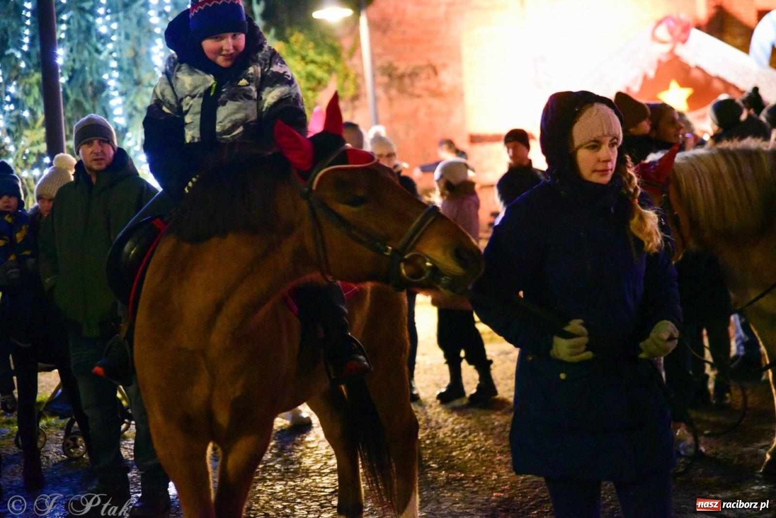 Zdjęcie w galerii na portalu naszraciborz.pl: Bajkowy zamek 2024 za nami. Cztery weekendy przedświątecznej zabawy w dawnej siedzibie Piastów wiadomości z regionu