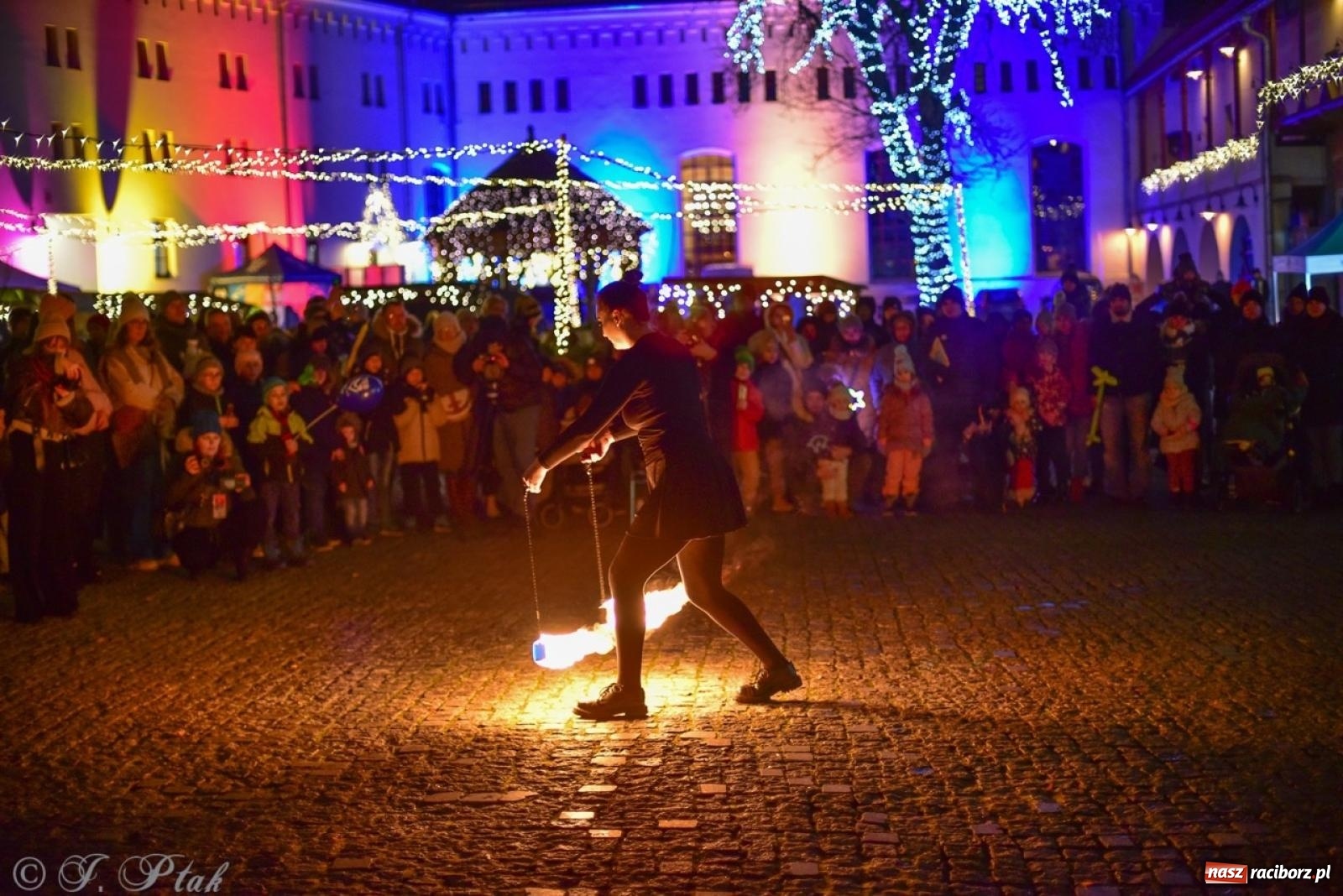 Zdjęcie w galerii na portalu naszraciborz.pl: Bajkowy zamek 2024 za nami. Cztery weekendy przedświątecznej zabawy w dawnej siedzibie Piastów wiadomości z regionu
