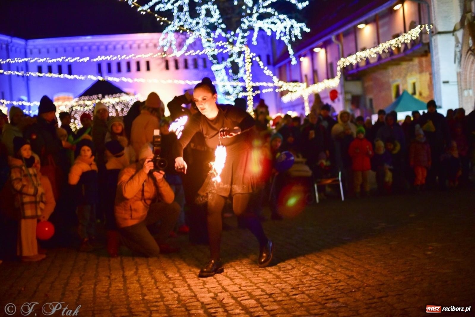 Zdjęcie w galerii na portalu naszraciborz.pl: Bajkowy zamek 2024 za nami. Cztery weekendy przedświątecznej zabawy w dawnej siedzibie Piastów wiadomości z regionu
