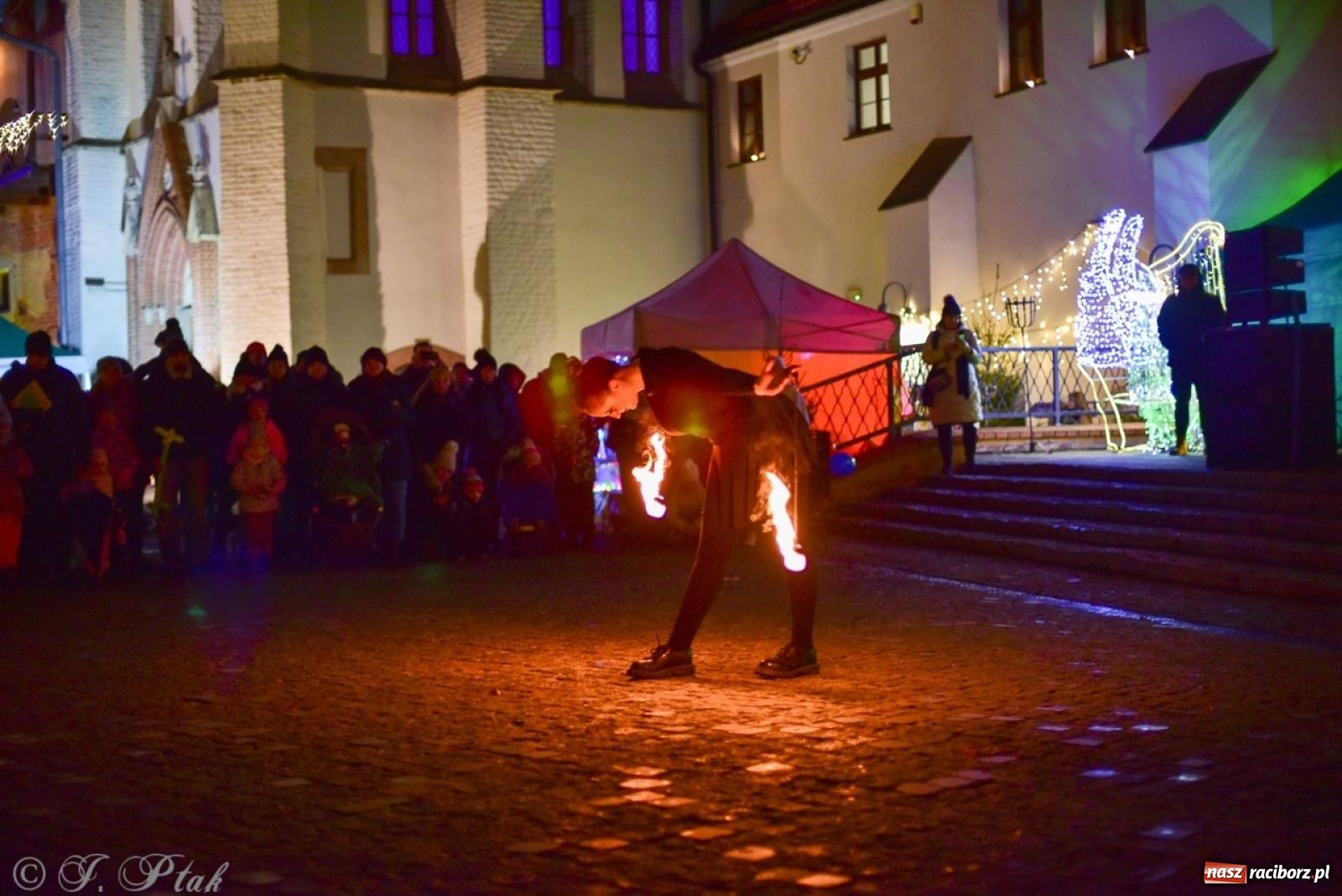 Zdjęcie w galerii na portalu naszraciborz.pl: Bajkowy zamek 2024 za nami. Cztery weekendy przedświątecznej zabawy w dawnej siedzibie Piastów wiadomości z regionu