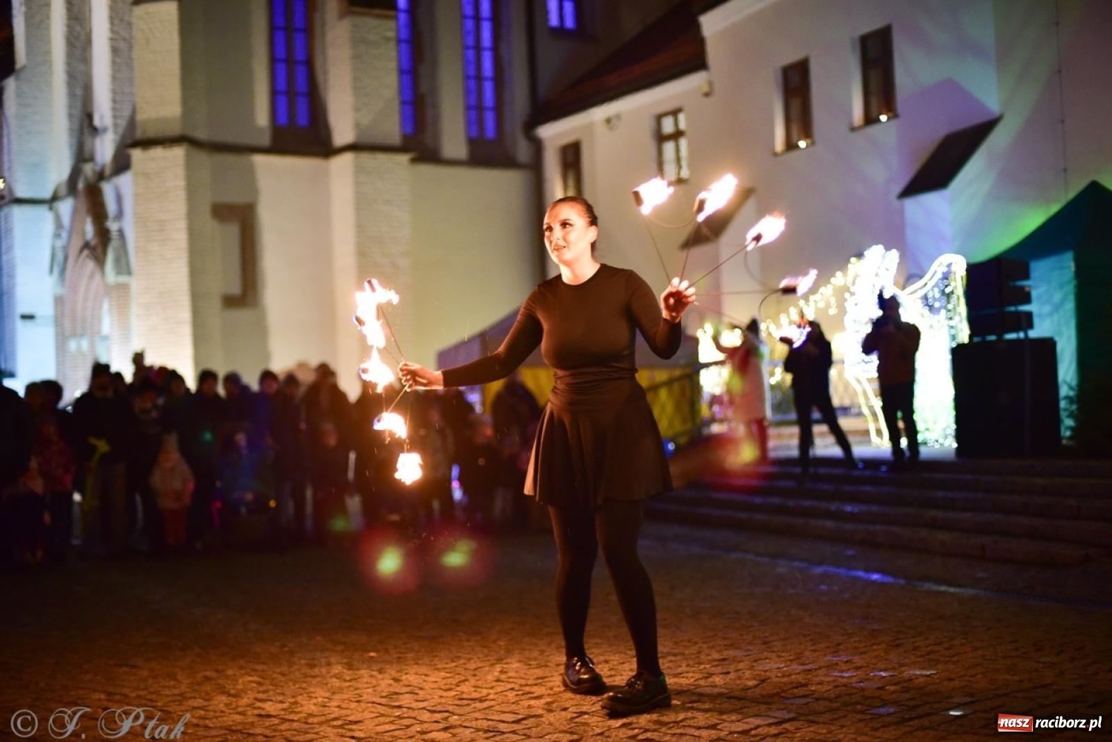 Zdjęcie w galerii na portalu naszraciborz.pl: Bajkowy zamek 2024 za nami. Cztery weekendy przedświątecznej zabawy w dawnej siedzibie Piastów wiadomości z regionu