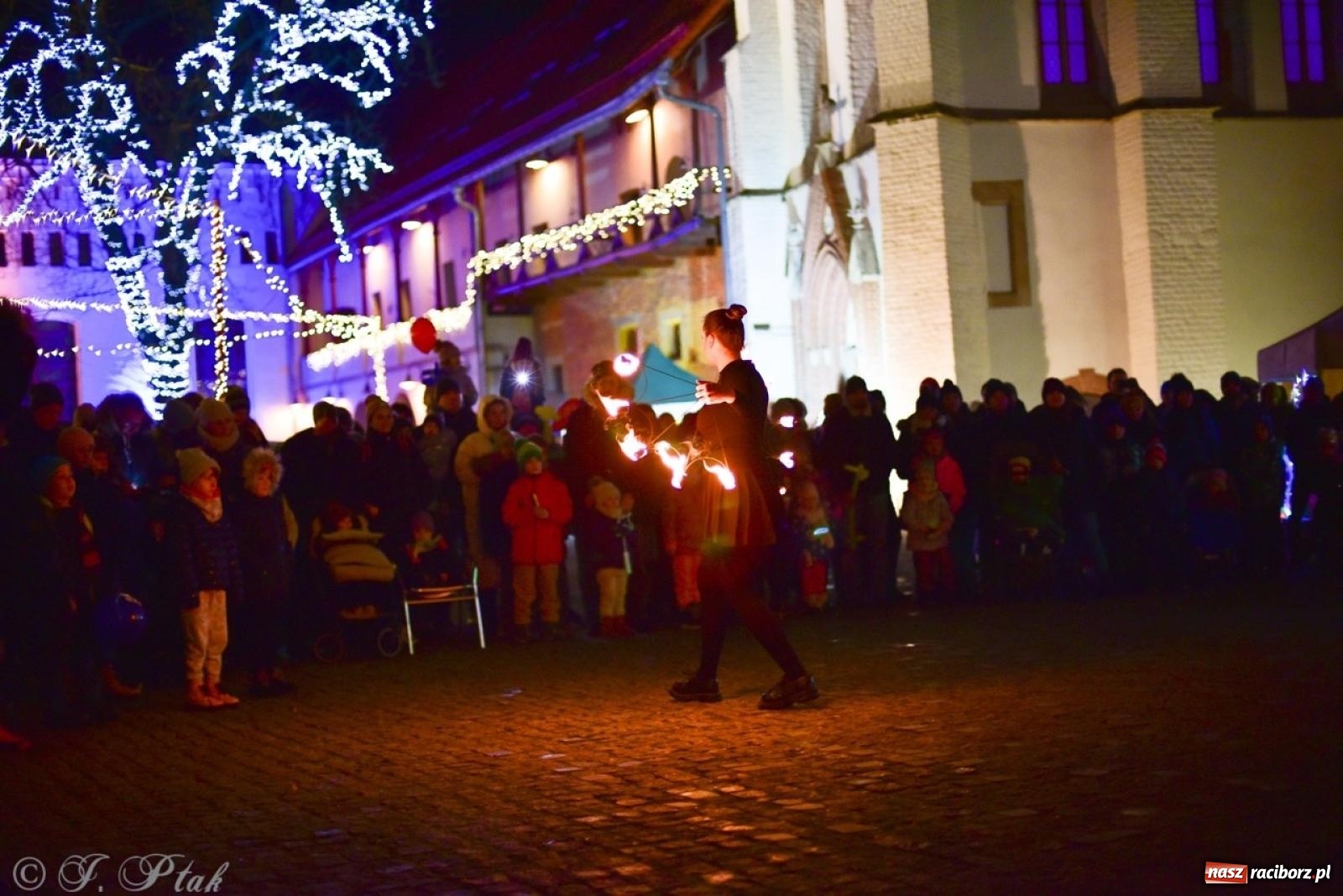Zdjęcie w galerii na portalu naszraciborz.pl: Bajkowy zamek 2024 za nami. Cztery weekendy przedświątecznej zabawy w dawnej siedzibie Piastów wiadomości z regionu