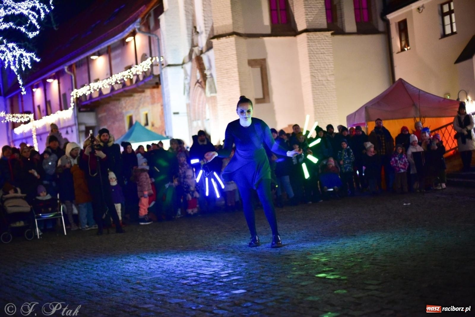 Zdjęcie w galerii na portalu naszraciborz.pl: Bajkowy zamek 2024 za nami. Cztery weekendy przedświątecznej zabawy w dawnej siedzibie Piastów wiadomości z regionu