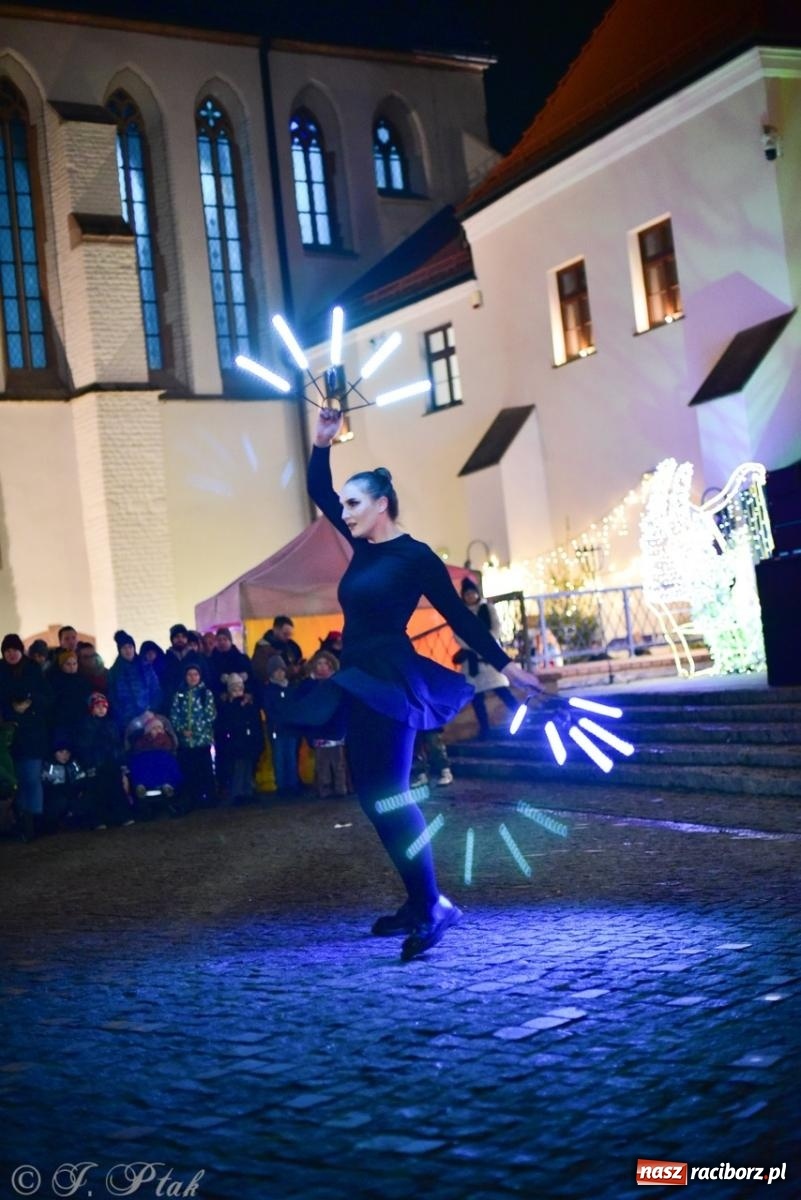 Zdjęcie w galerii na portalu naszraciborz.pl: Bajkowy zamek 2024 za nami. Cztery weekendy przedświątecznej zabawy w dawnej siedzibie Piastów wiadomości z regionu