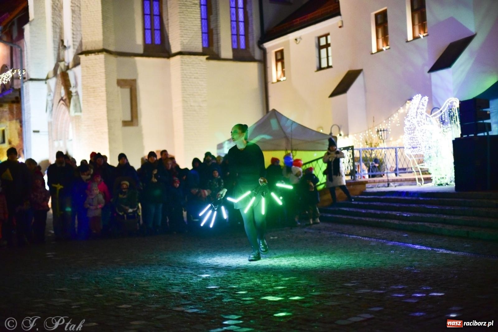 Zdjęcie w galerii na portalu naszraciborz.pl: Bajkowy zamek 2024 za nami. Cztery weekendy przedświątecznej zabawy w dawnej siedzibie Piastów wiadomości z regionu