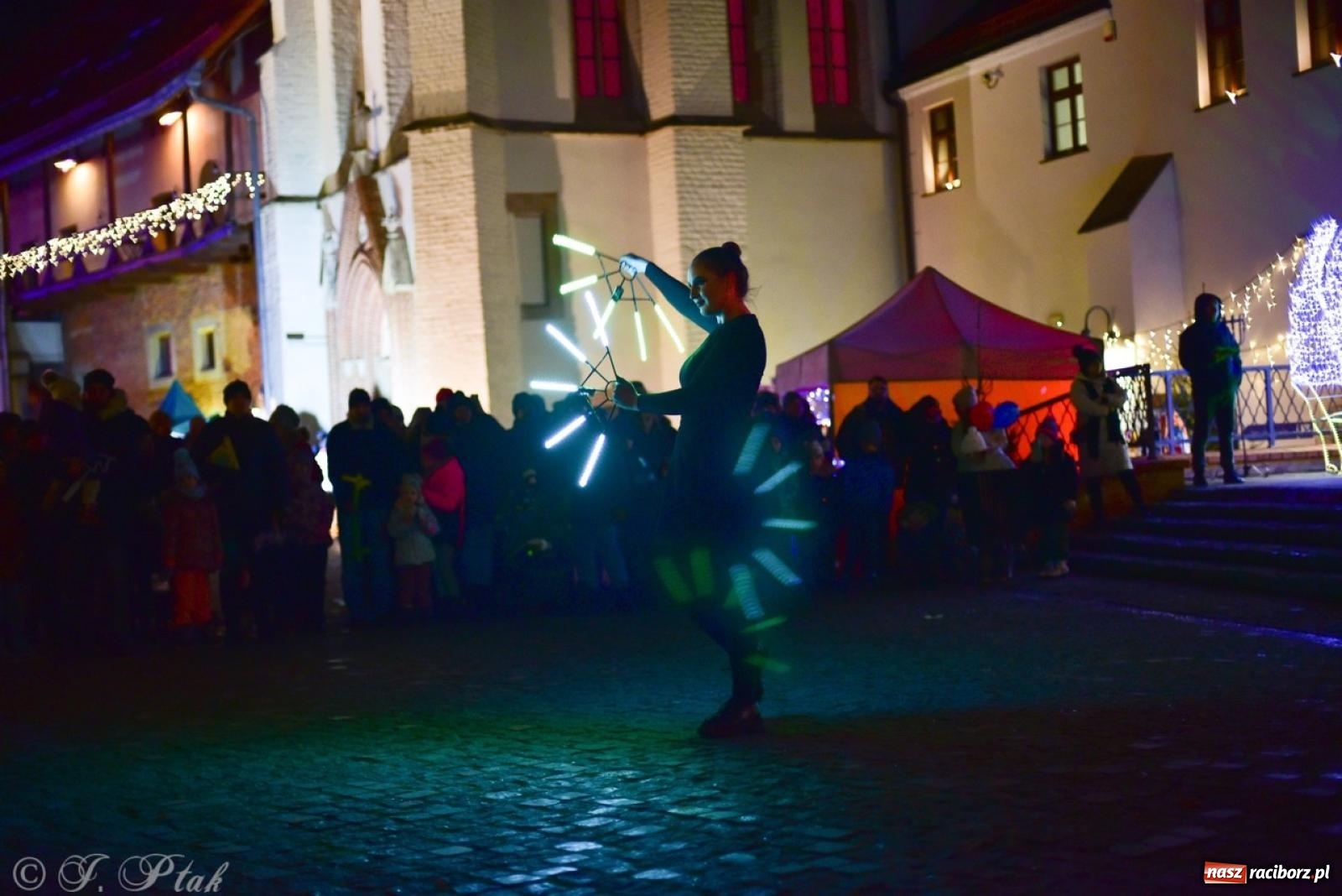 Zdjęcie w galerii na portalu naszraciborz.pl: Bajkowy zamek 2024 za nami. Cztery weekendy przedświątecznej zabawy w dawnej siedzibie Piastów wiadomości z regionu