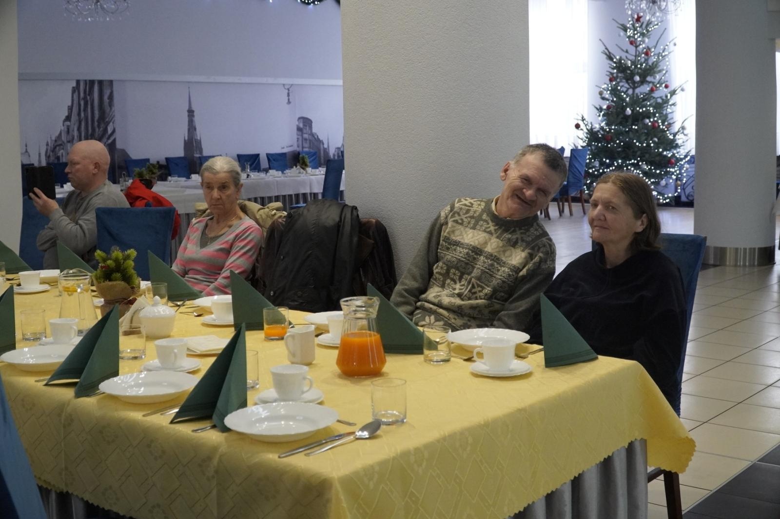 Zdjęcie w galerii na portalu naszraciborz.pl: Spotkanie wigilijne dla osób samotnych w Raciborzu wiadomości z regionu