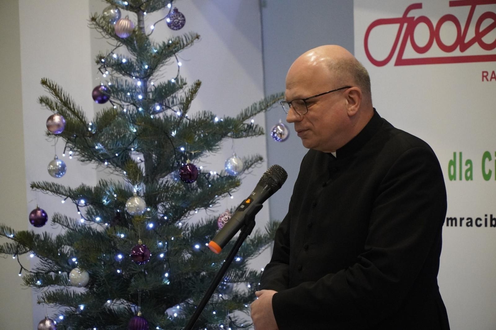 Zdjęcie w galerii na portalu naszraciborz.pl: Spotkanie wigilijne dla osób samotnych w Raciborzu wiadomości z regionu