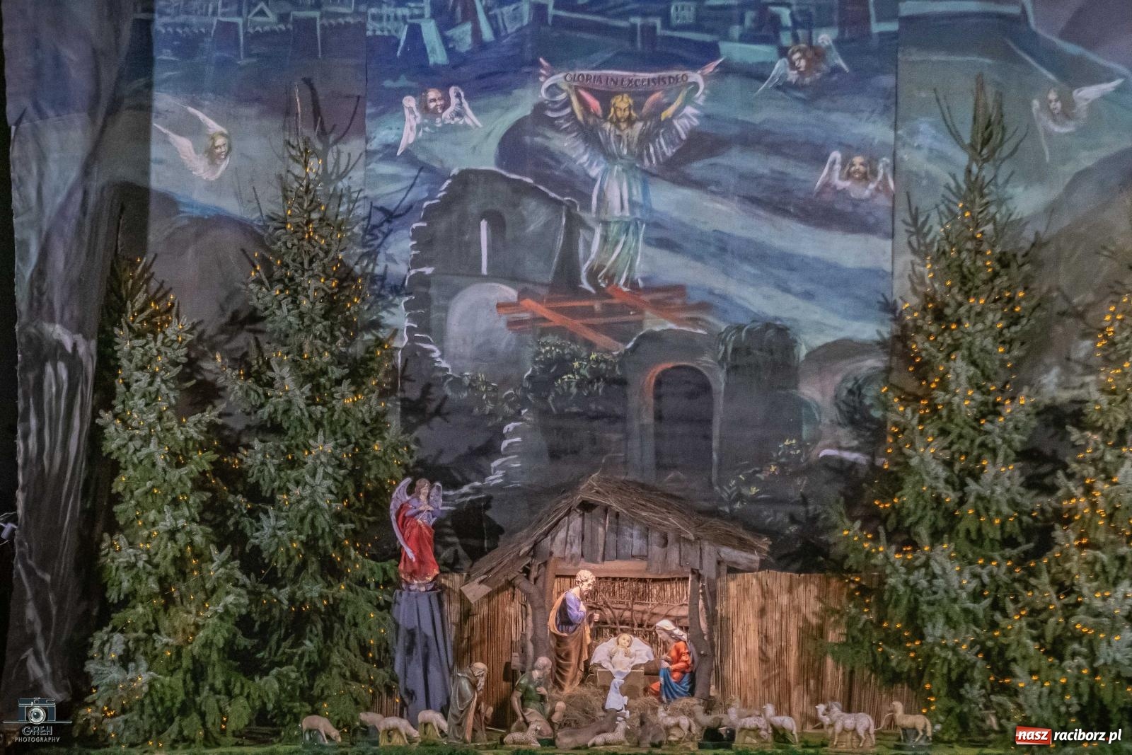 Zdjęcie w galerii na portalu naszraciborz.pl: Tradycja szopek bożonarodzeniowych w raciborskich kościołach [FOTO] wiadomości z regionu