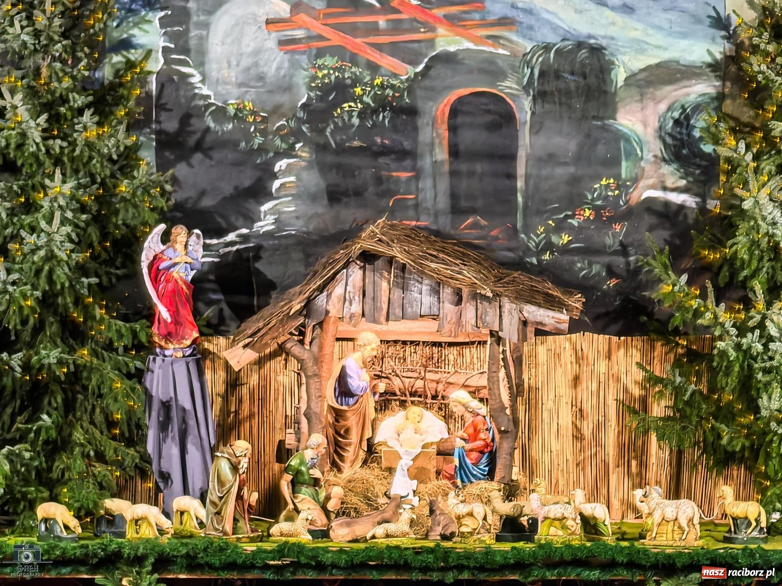 Zdjęcie w galerii na portalu naszraciborz.pl: Tradycja szopek bożonarodzeniowych w raciborskich kościołach [FOTO] wiadomości z regionu