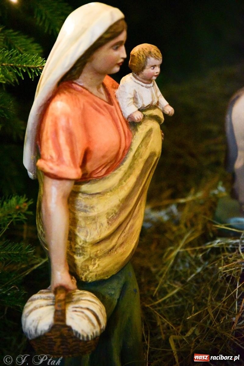 Zdjęcie w galerii na portalu naszraciborz.pl: Tradycja szopek bożonarodzeniowych w raciborskich kościołach [FOTO] wiadomości z regionu