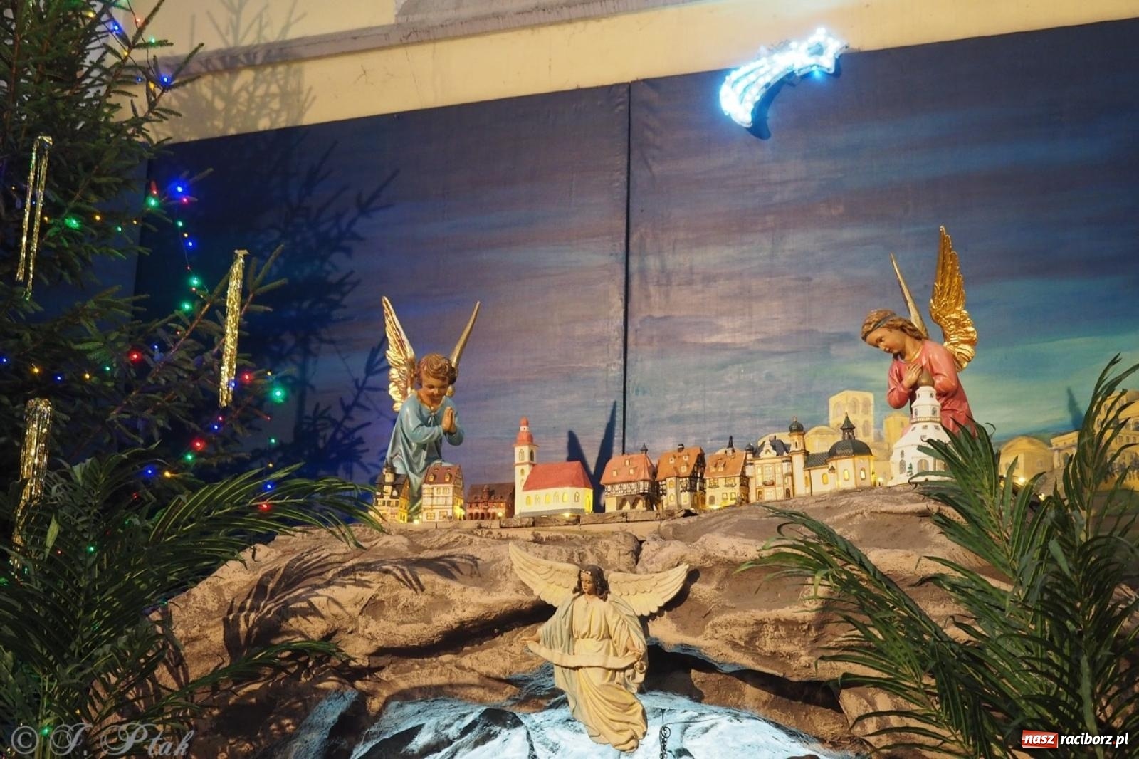 Zdjęcie w galerii na portalu naszraciborz.pl: Tradycja szopek bożonarodzeniowych w raciborskich kościołach [FOTO] wiadomości z regionu