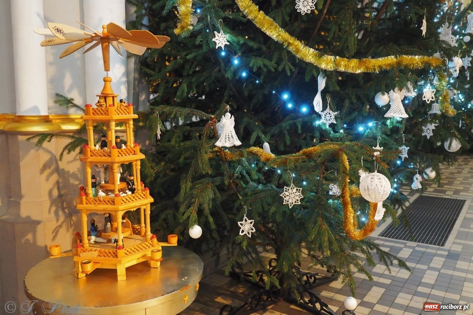 Zdjęcie w galerii na portalu naszraciborz.pl: Tradycja szopek bożonarodzeniowych w raciborskich kościołach [FOTO] wiadomości z regionu