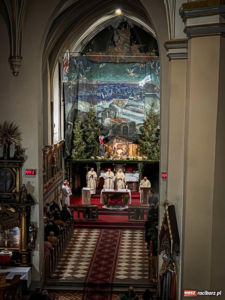 Zdjęcie w galerii na portalu naszraciborz.pl: Cicha noc, święta noc z raciborskiej fary [WIDEO] wiadomości z regionu