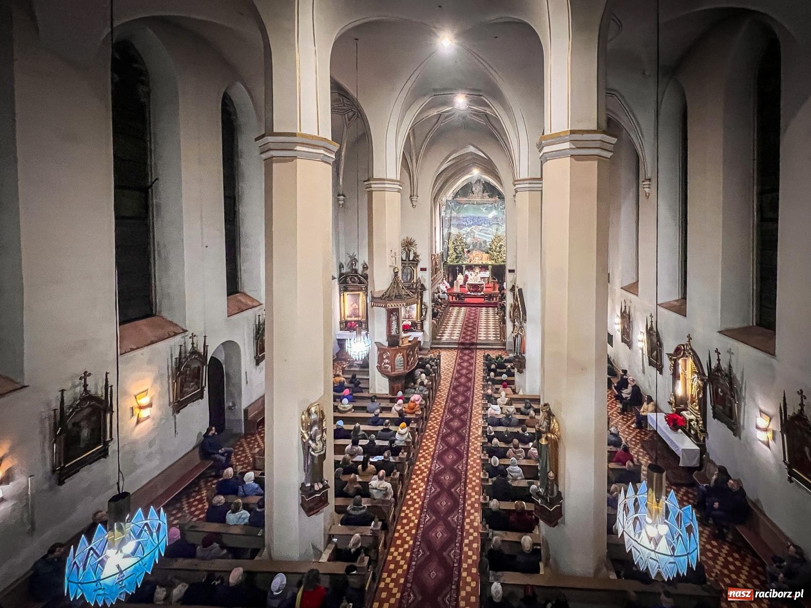 Zdjęcie w galerii na portalu naszraciborz.pl: Cicha noc, święta noc z raciborskiej fary [WIDEO] wiadomości z regionu