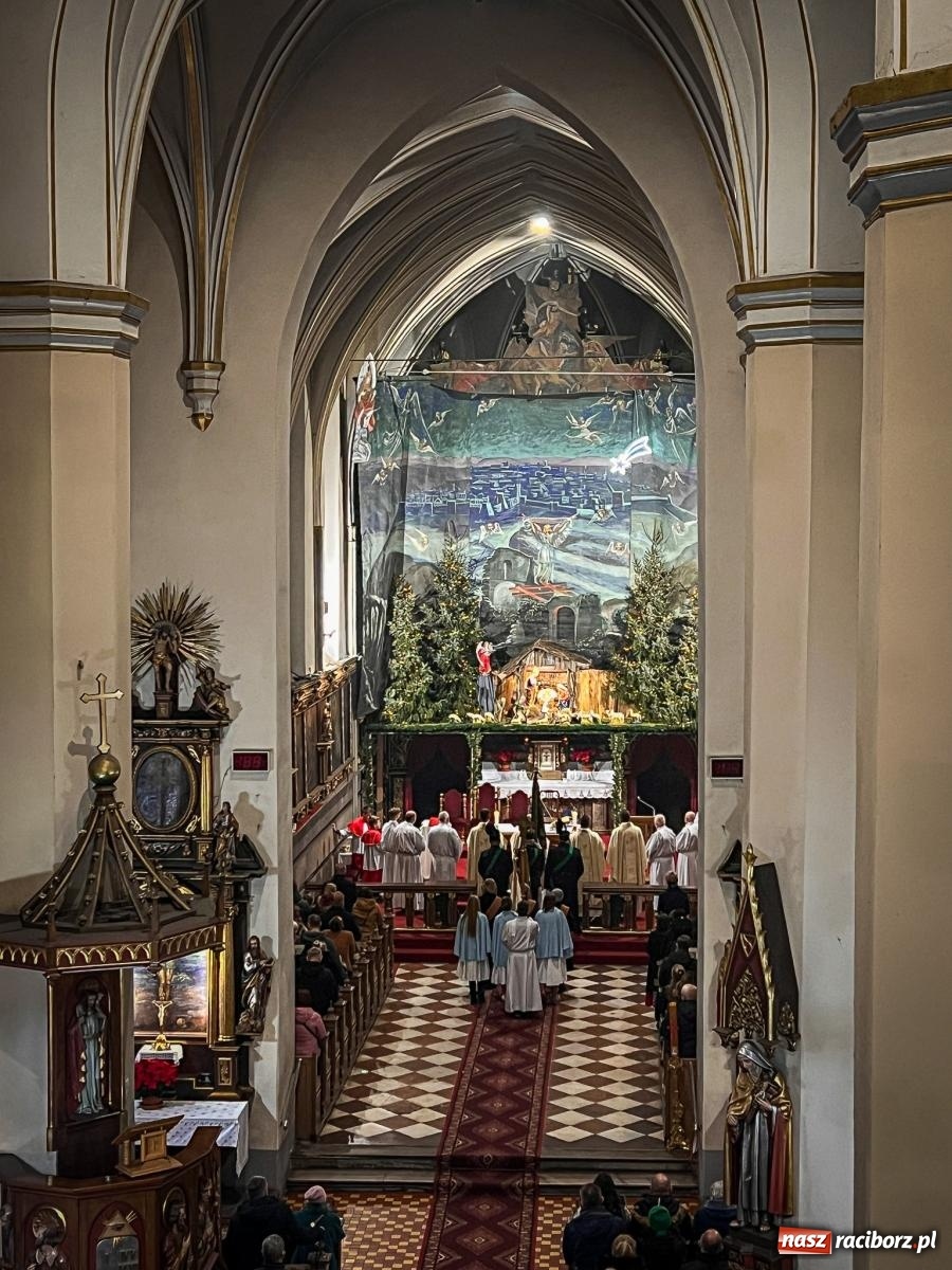 Zdjęcie w galerii na portalu naszraciborz.pl: Cicha noc, święta noc z raciborskiej fary [WIDEO] wiadomości z regionu