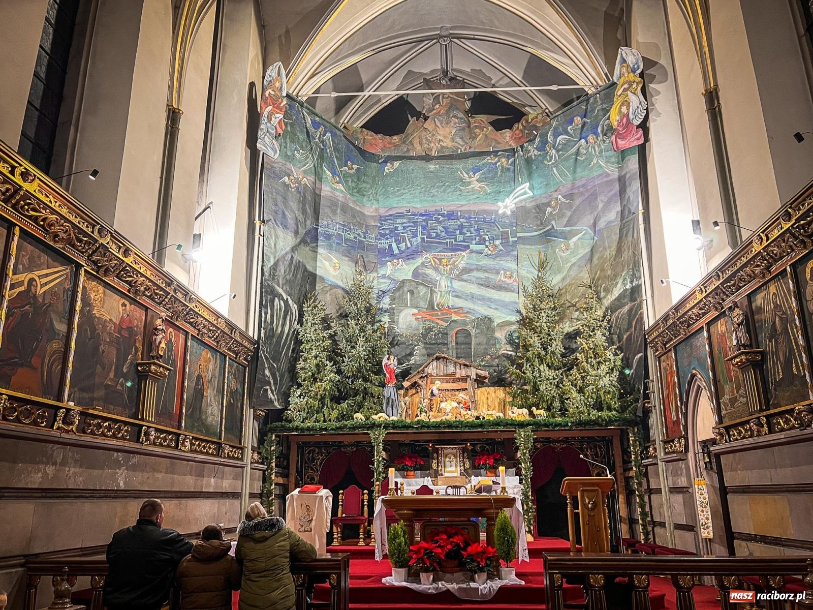 Zdjęcie w galerii na portalu naszraciborz.pl: Cicha noc, święta noc z raciborskiej fary [WIDEO] wiadomości z regionu