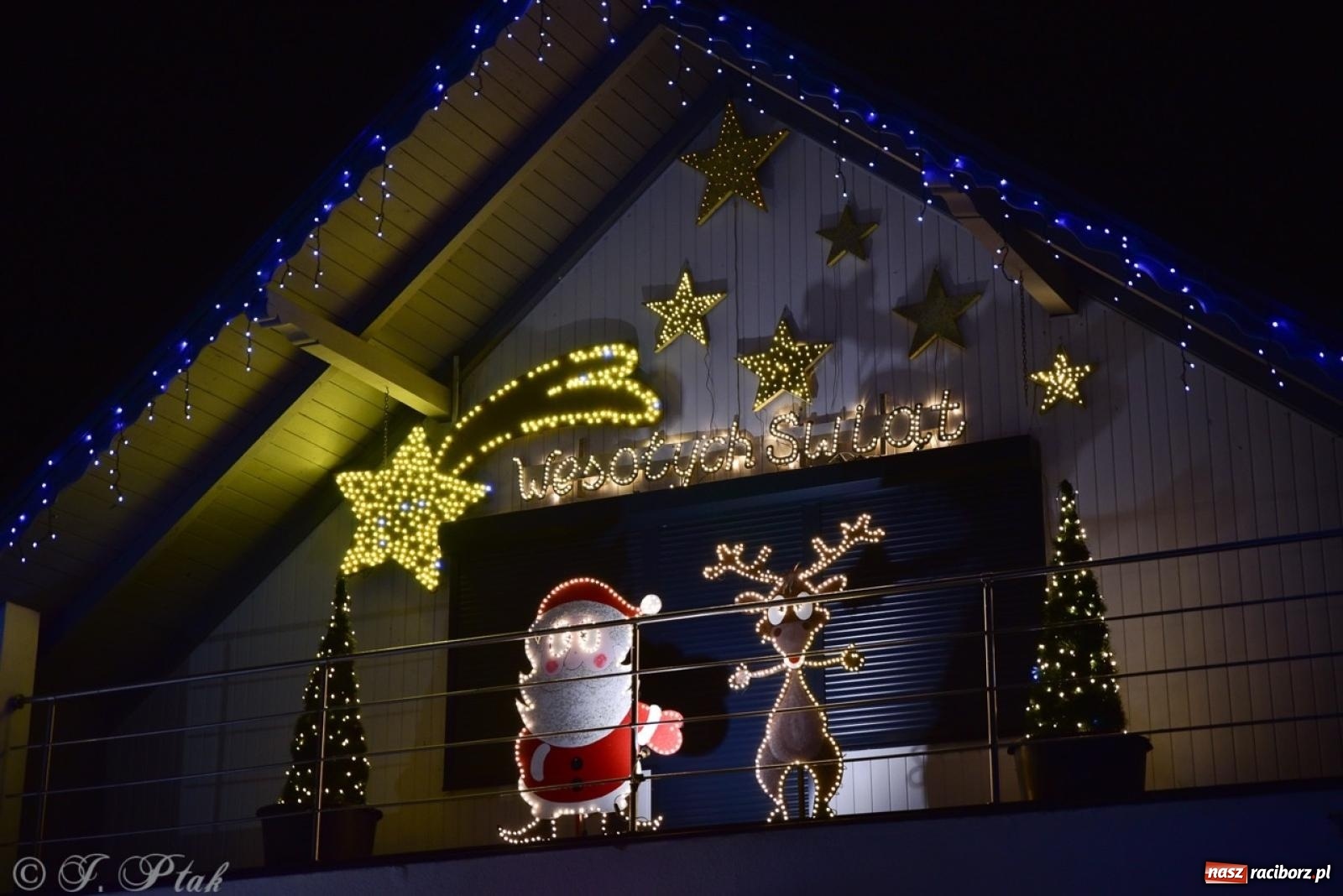 Zdjęcie w galerii na portalu naszraciborz.pl: Śląskie Griswoldowo, czyli Nowa Wioska zaprasza do świątecznego świata iluminacji wiadomości z regionu