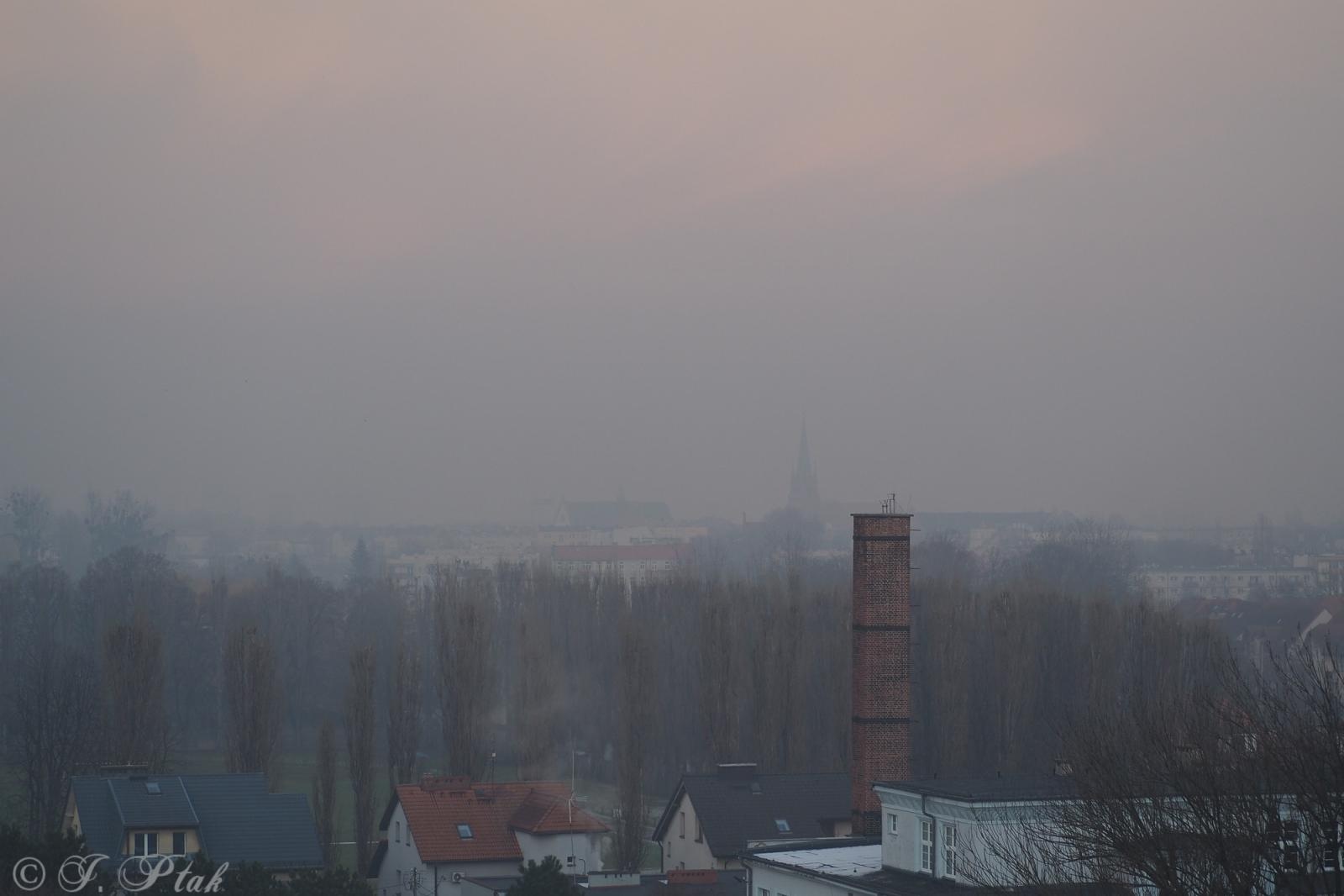 Zdjęcie w galerii na portalu naszraciborz.pl: Takie mamy dziś powietrze. Służby ostrzegają! [FOTO] wiadomości z regionu