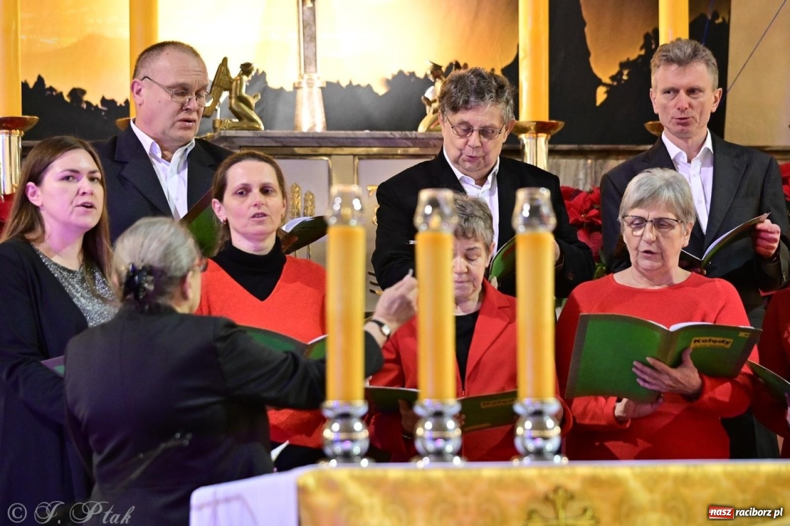 Zdjęcie w galerii na portalu naszraciborz.pl: Wieczór Kolęd i Pastorałek w Raciborzu – przepiękny koncert w okrąglaku w świątecznej atmosferze wiadomości z regionu