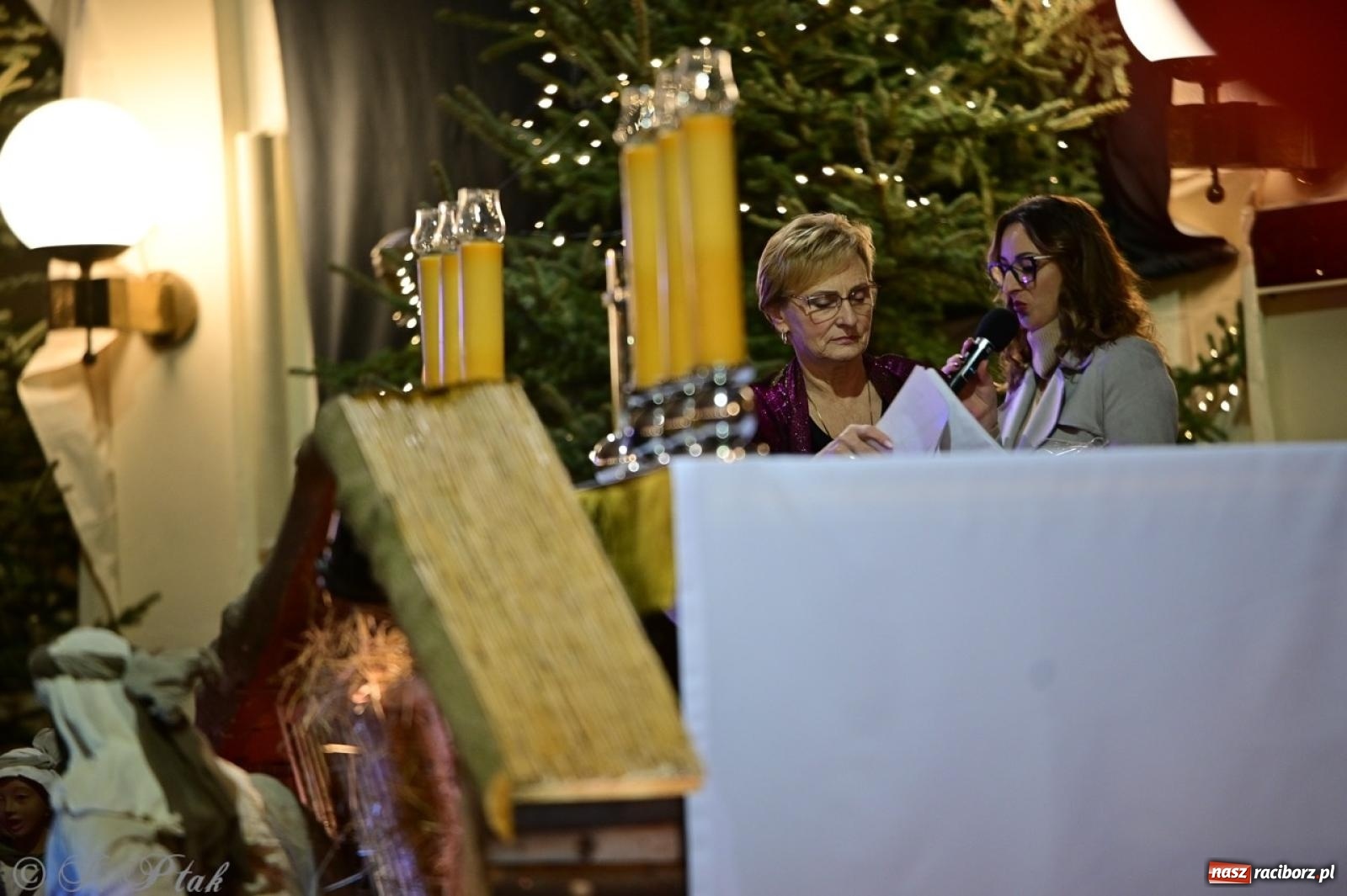 Zdjęcie w galerii na portalu naszraciborz.pl: Wieczór Kolęd i Pastorałek w Raciborzu – przepiękny koncert w okrąglaku w świątecznej atmosferze wiadomości z regionu