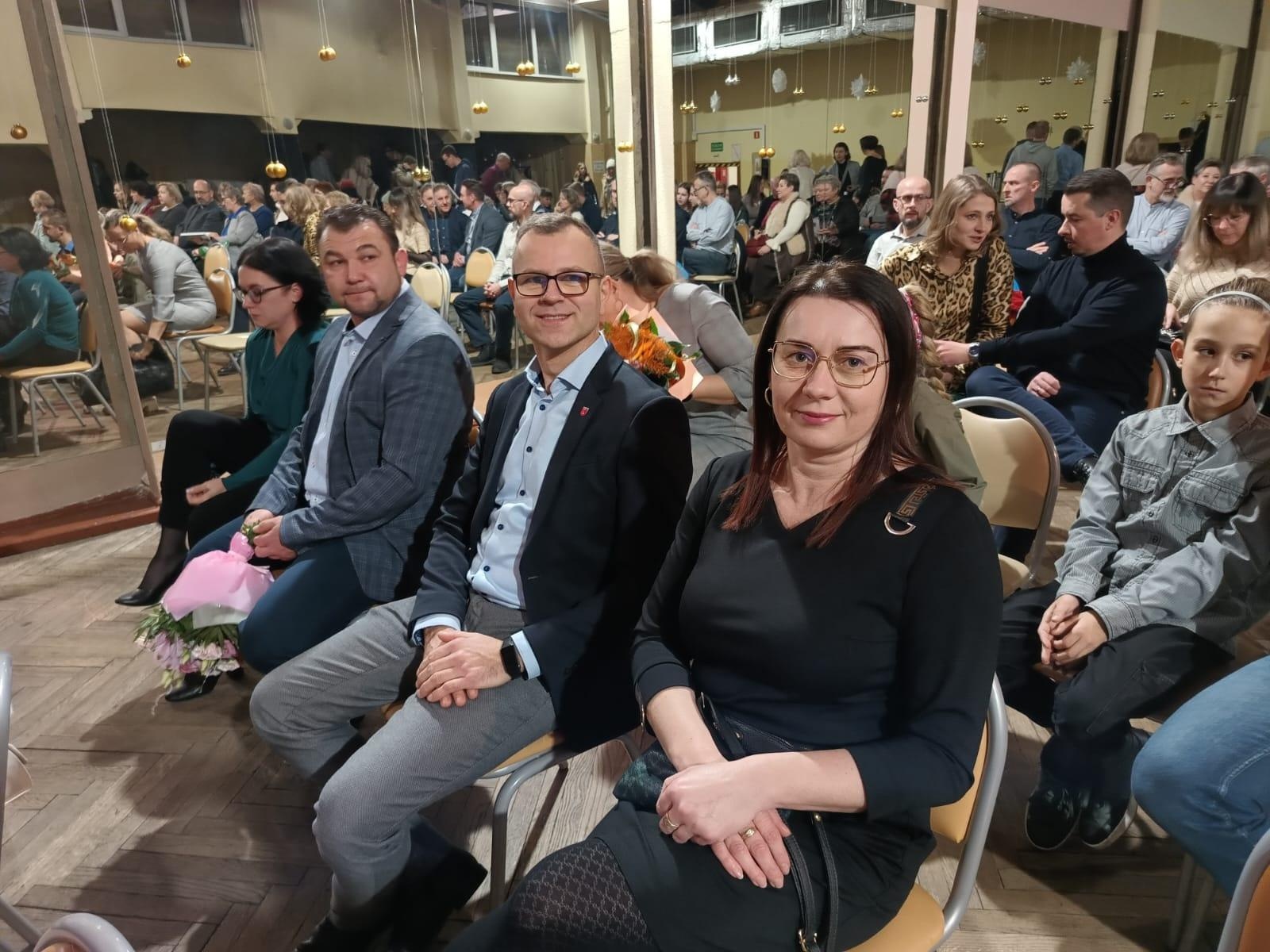 Zdjęcie w galerii na portalu naszraciborz.pl: Śląsko-morawskie pogranicze doczekało się kolejnej książki, tym razem dr Marceli Szymańskiej wiadomości z regionu