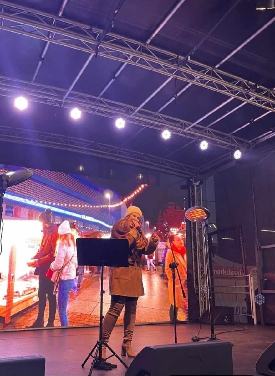 Zdjęcie w galerii na portalu naszraciborz.pl: Raciborzanki wystąpiły na jarmarku w Katowicach wiadomości z regionu