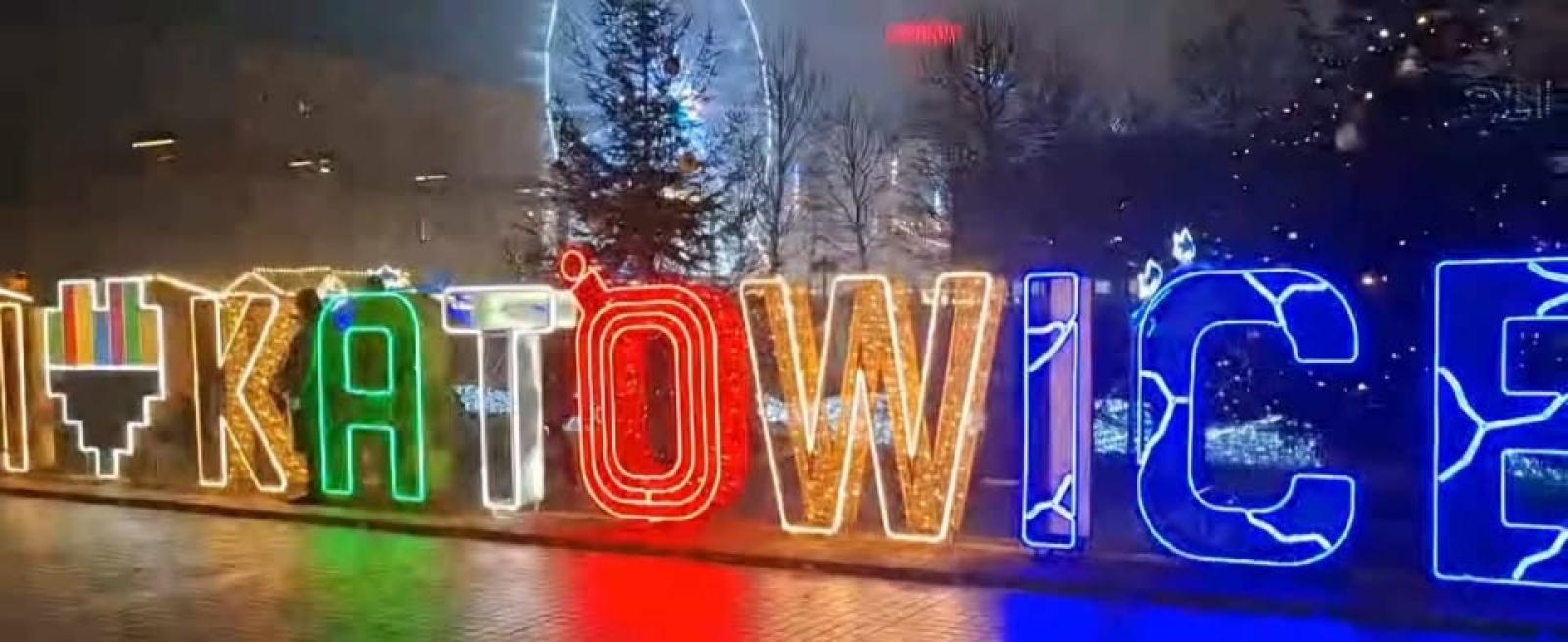 Zdjęcie w galerii na portalu naszraciborz.pl: Raciborzanki wystąpiły na jarmarku w Katowicach wiadomości z regionu