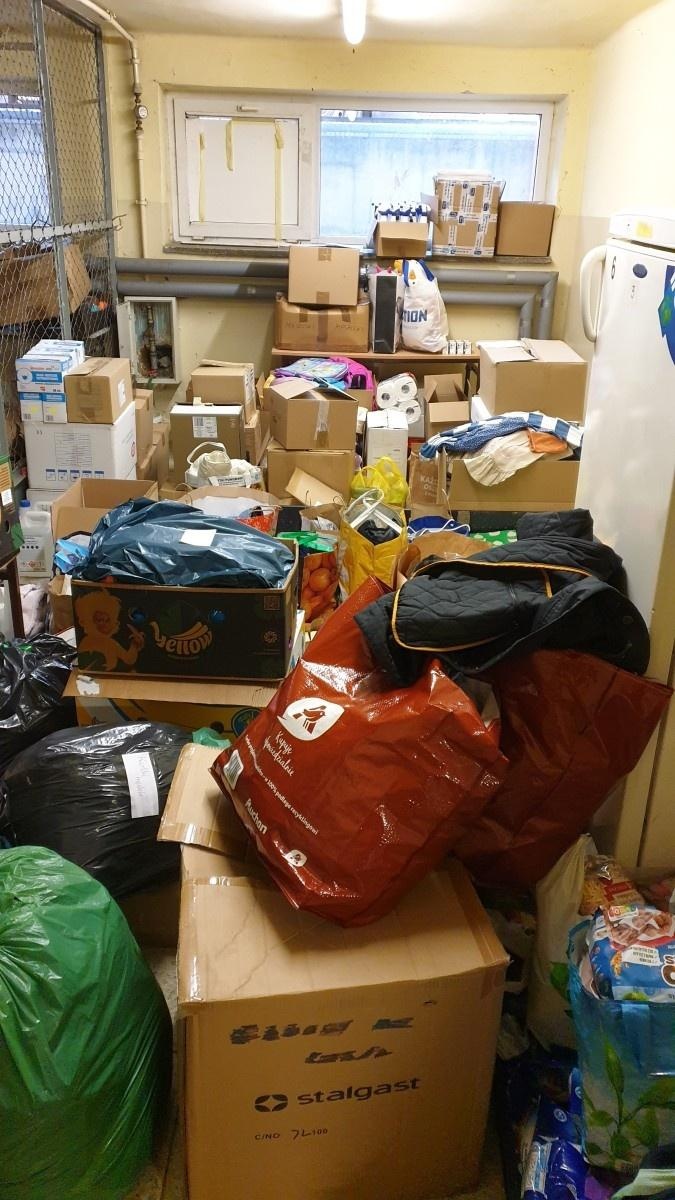 Zdjęcie w galerii na portalu naszraciborz.pl: Młodzieżowa Rada Miasta przeprowadziła świąteczną zbiórkę darów wiadomości z regionu