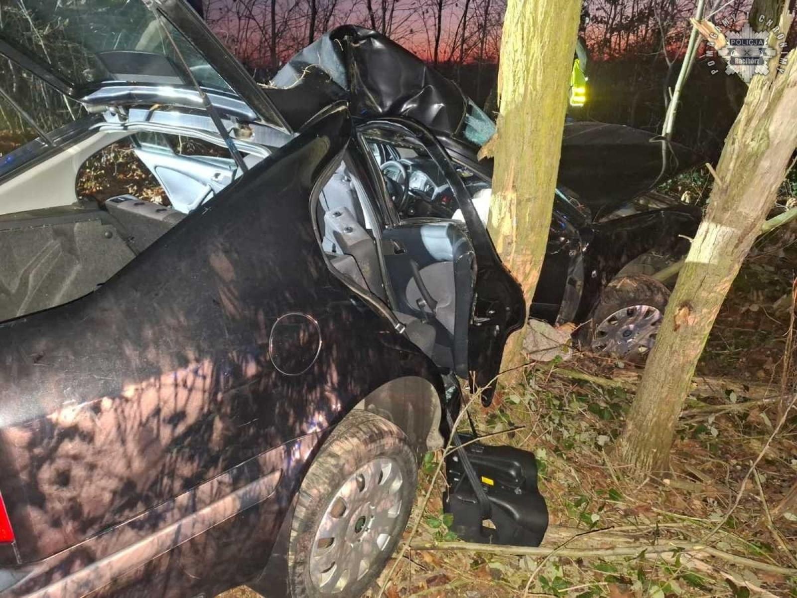 Zdjęcie w galerii na portalu naszraciborz.pl: Komunikat policji o wstępnych ustaleniach dotyczących przyczyn wypadku w Pietrowicach Wielkich wiadomości z regionu