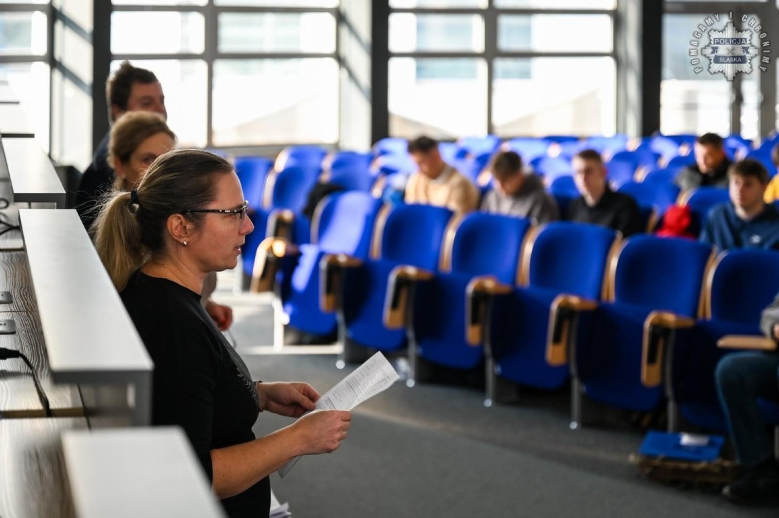 Zdjęcie w galerii na portalu naszraciborz.pl: Śląska policja zadowolona z naborów. Ponad dwustu nowych funkcjonariuszy wiadomości z regionu
