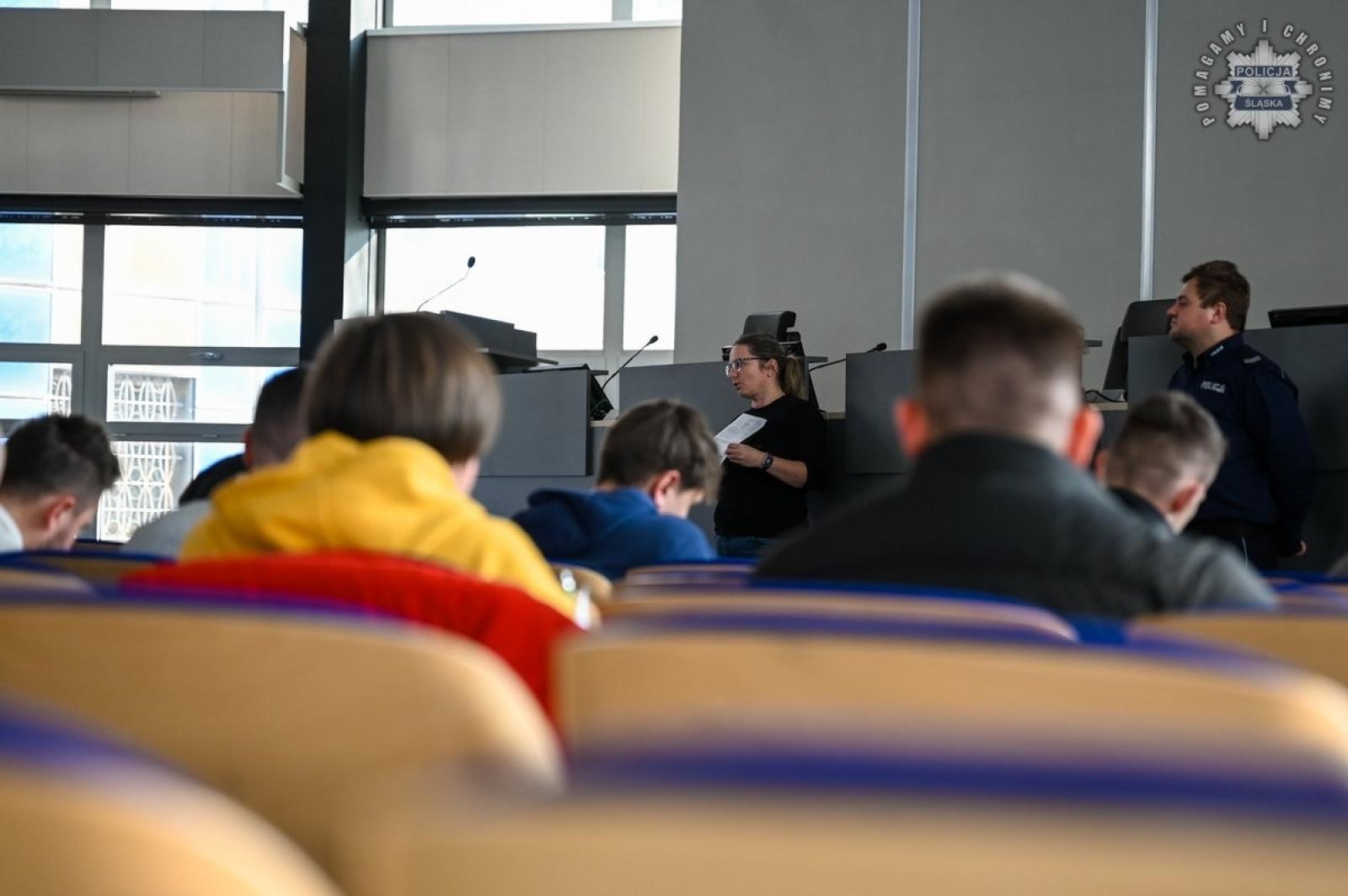 Zdjęcie w galerii na portalu naszraciborz.pl: Śląska policja zadowolona z naborów. Ponad dwustu nowych funkcjonariuszy wiadomości z regionu