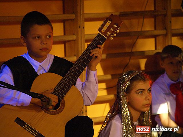 Zdjęcie w galerii na portalu naszraciborz.pl: Wieczór wigilijny w Trzynastce wiadomości z regionu