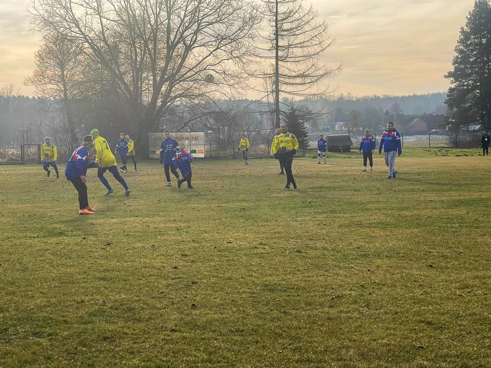Zdjęcie w galerii na portalu naszraciborz.pl: 31. edycja Nowego Roku na sportowo w Rudzie Kozielskiej wiadomości z regionu