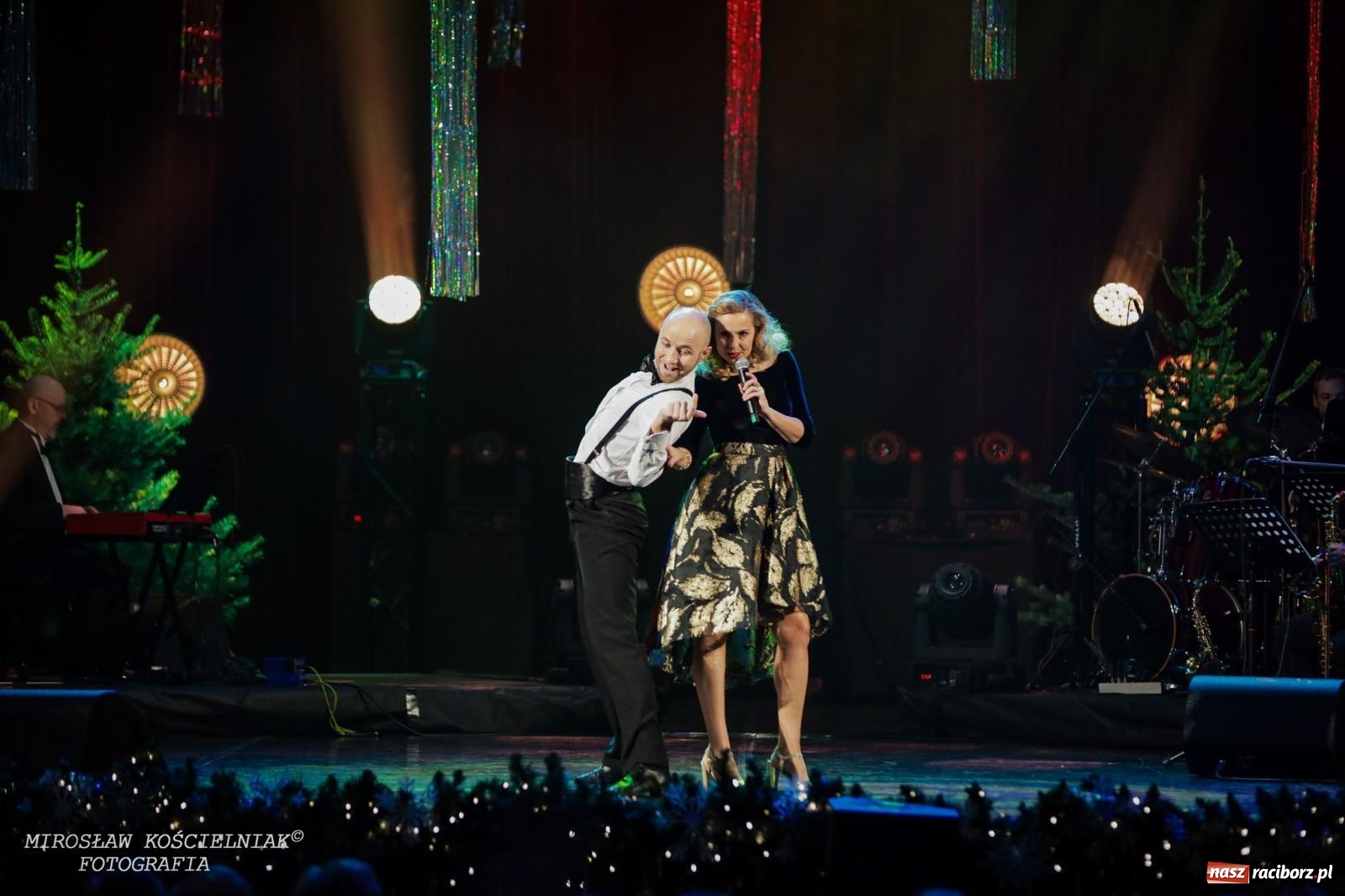 Zdjęcie w galerii na portalu naszraciborz.pl: Wielka gala sylwestrowa w RCK. Tak raciborzanie witali nowy rok wiadomości z regionu