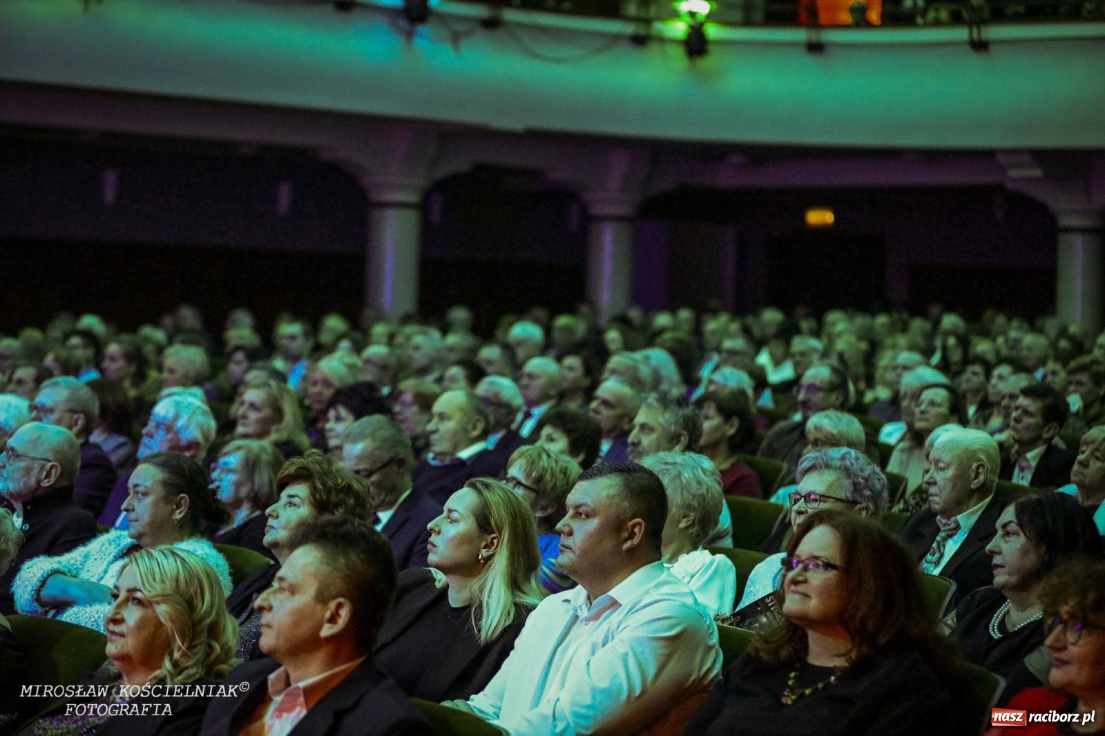 Zdjęcie w galerii na portalu naszraciborz.pl: Wielka gala sylwestrowa w RCK. Tak raciborzanie witali nowy rok wiadomości z regionu