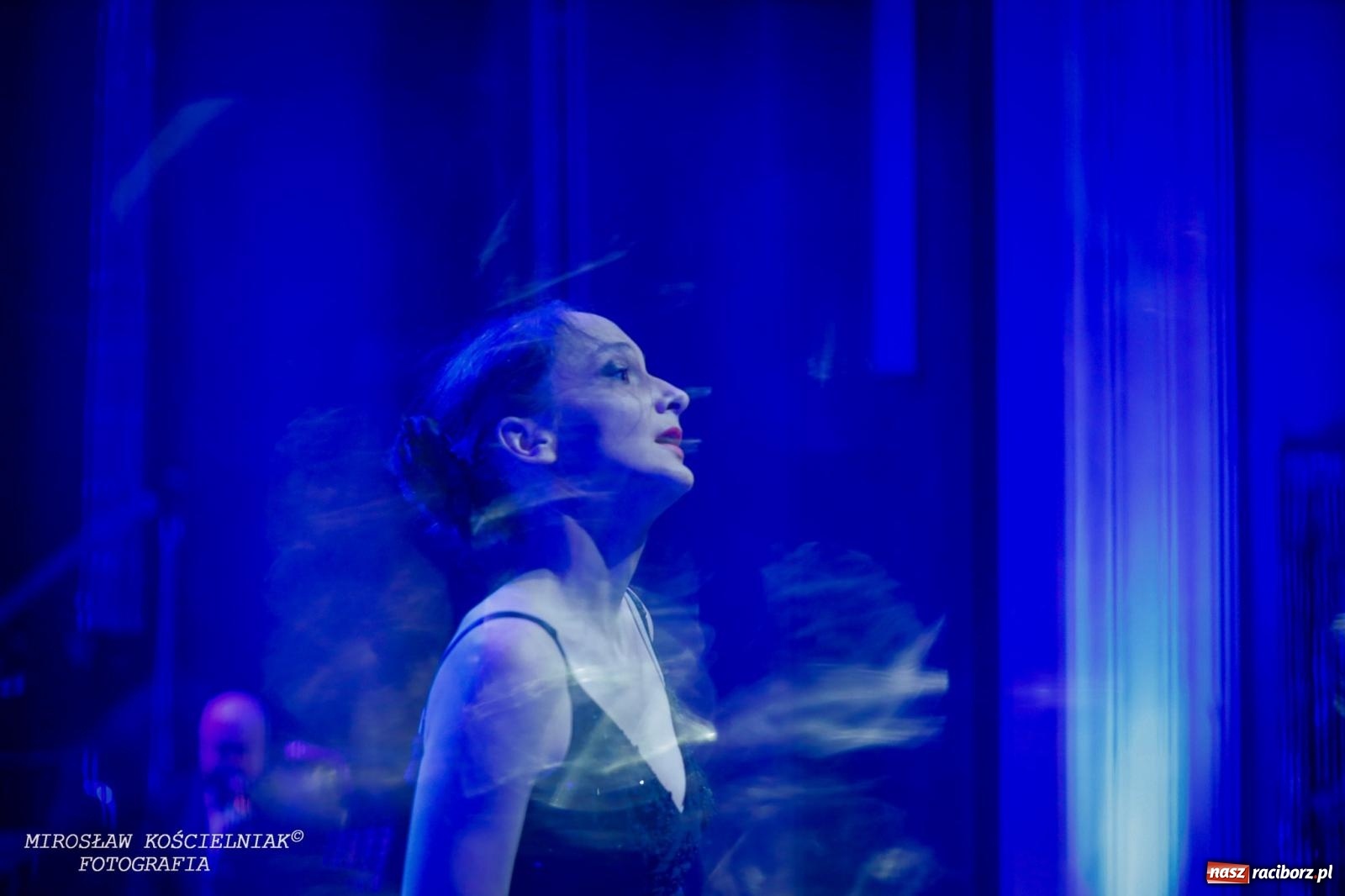 Zdjęcie w galerii na portalu naszraciborz.pl: Wielka gala sylwestrowa w RCK. Tak raciborzanie witali nowy rok wiadomości z regionu