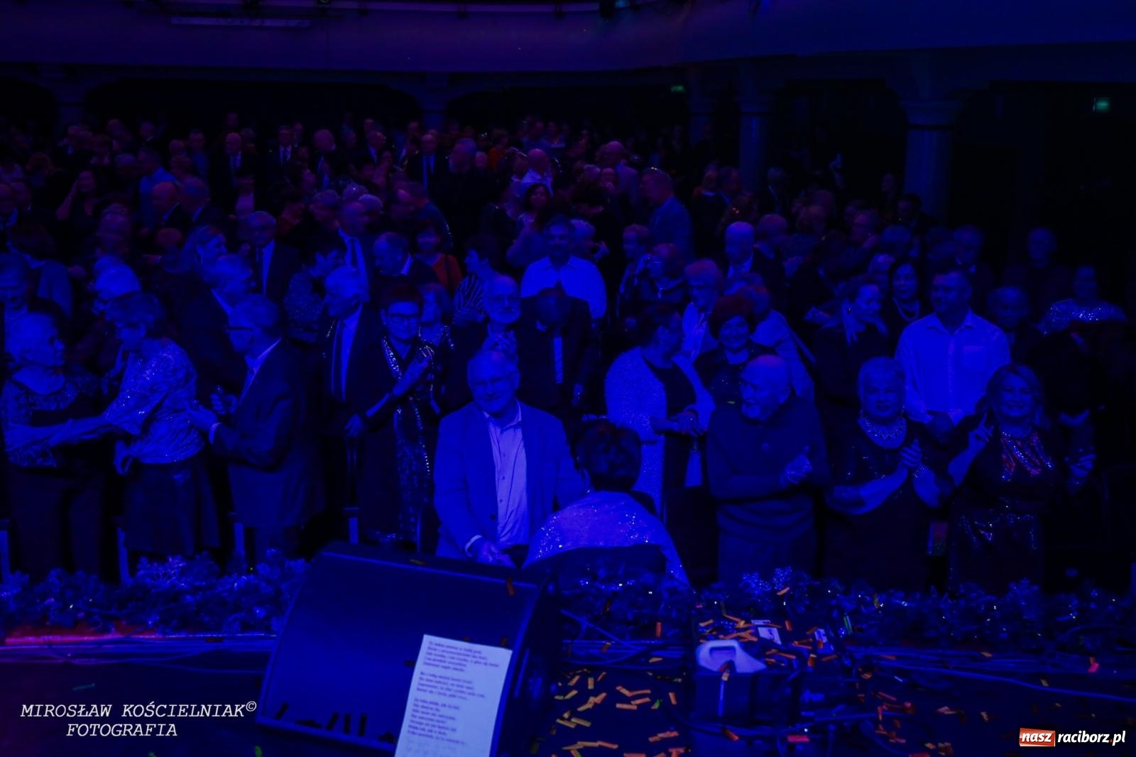 Zdjęcie w galerii na portalu naszraciborz.pl: Wielka gala sylwestrowa w RCK. Tak raciborzanie witali nowy rok wiadomości z regionu