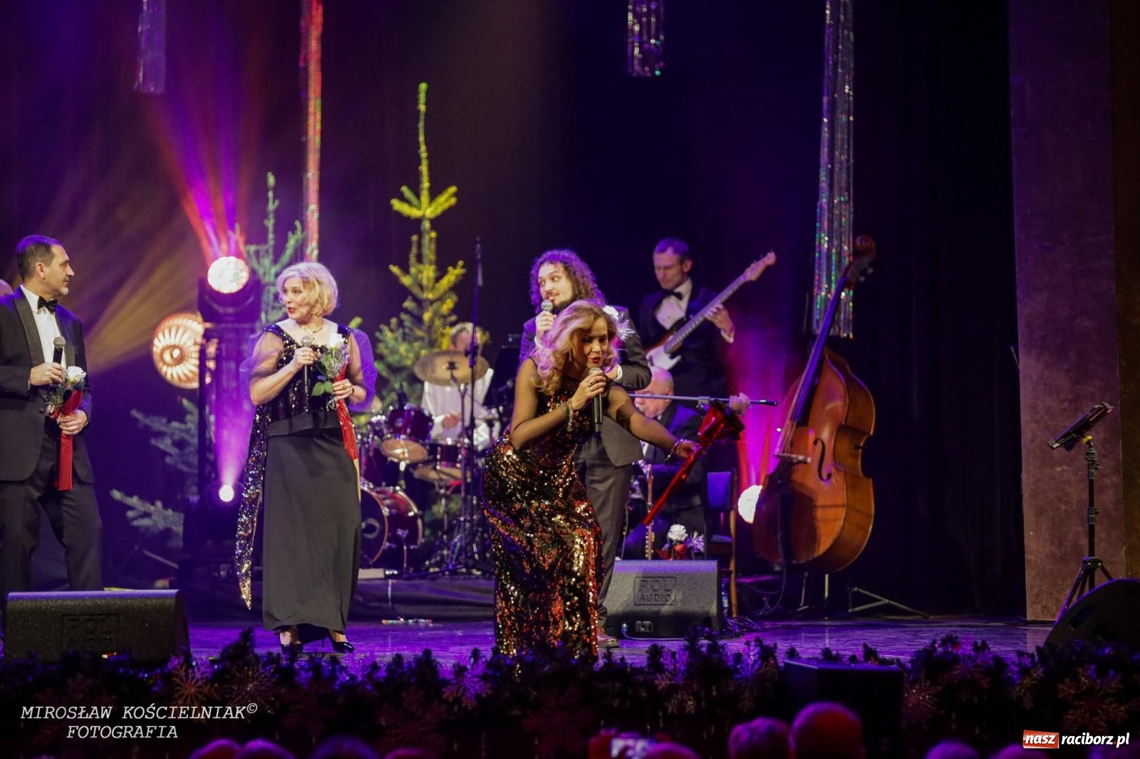 Zdjęcie w galerii na portalu naszraciborz.pl: Wielka gala sylwestrowa w RCK. Tak raciborzanie witali nowy rok wiadomości z regionu