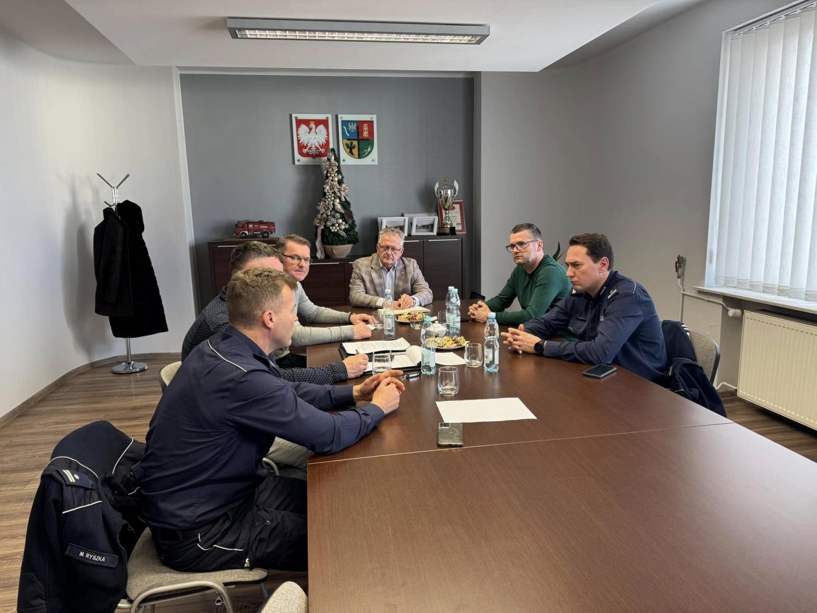 Zdjęcie w galerii na portalu naszraciborz.pl: Coraz więcej włamań w gminie Krzyżanowice. Wójt zwołał naradę wiadomości z regionu