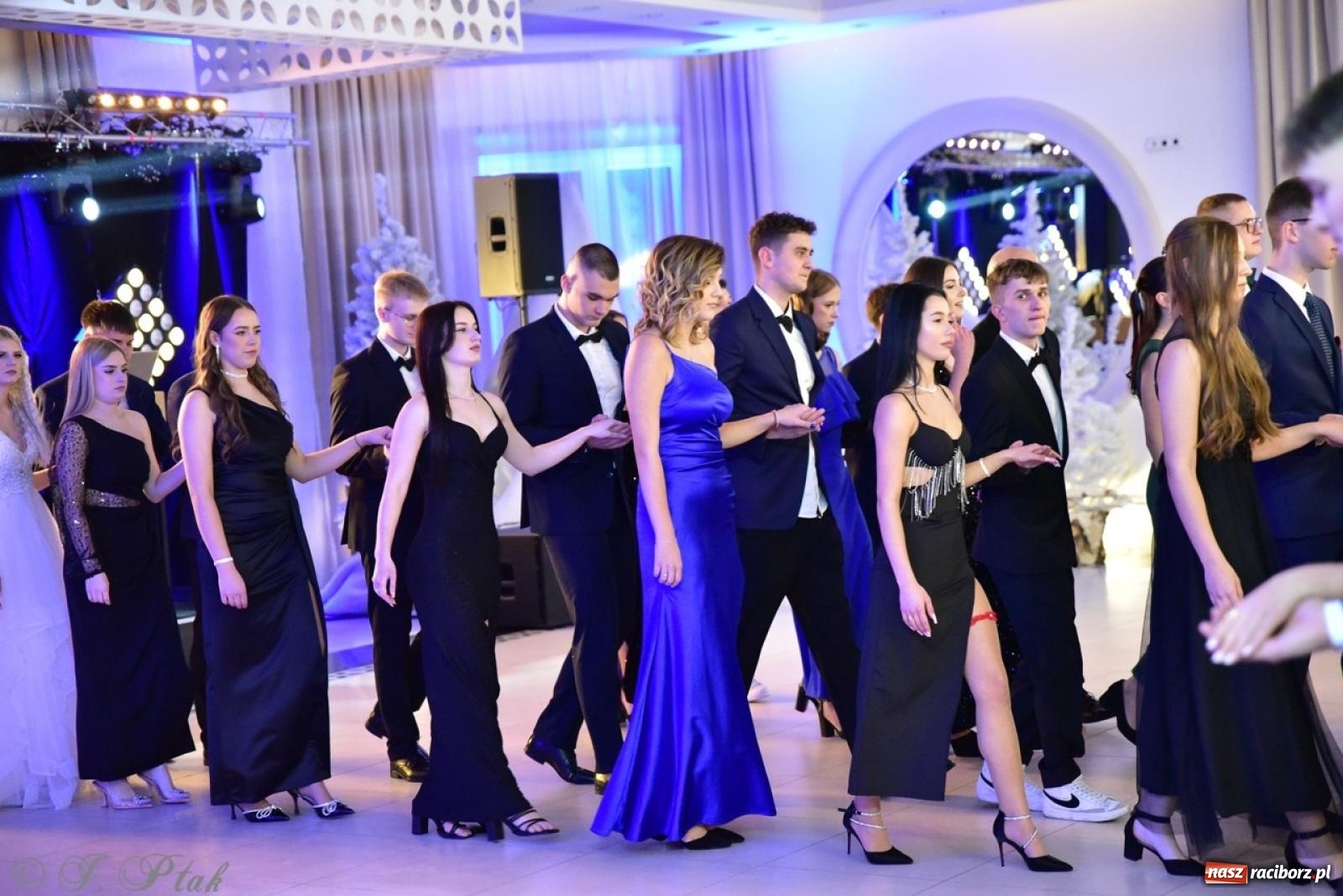 Zdjęcie w galerii na portalu naszraciborz.pl: Studniówka ZSOMS w Raciborzu na bis! [FOTO] wiadomości z regionu