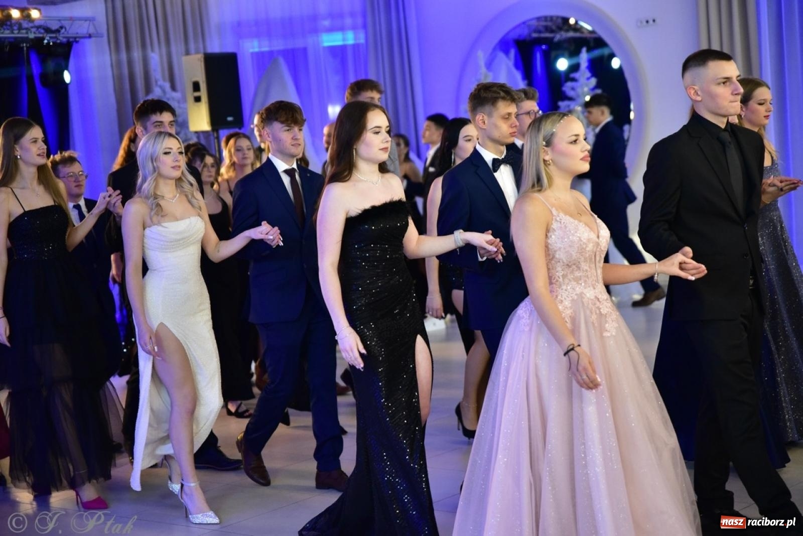 Zdjęcie w galerii na portalu naszraciborz.pl: Studniówka ZSOMS w Raciborzu na bis! [FOTO] wiadomości z regionu