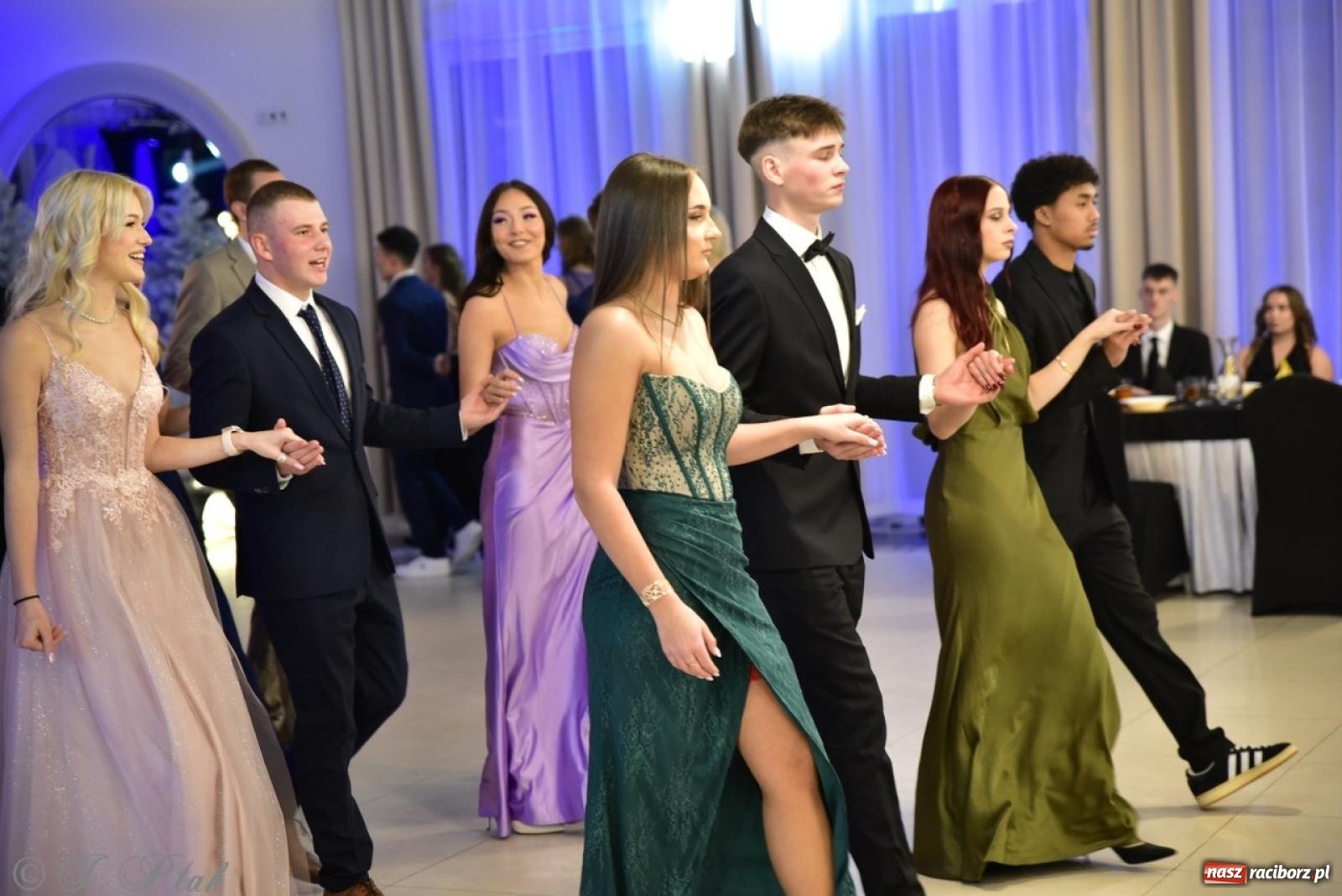 Zdjęcie w galerii na portalu naszraciborz.pl: Studniówka ZSOMS w Raciborzu na bis! [FOTO] wiadomości z regionu