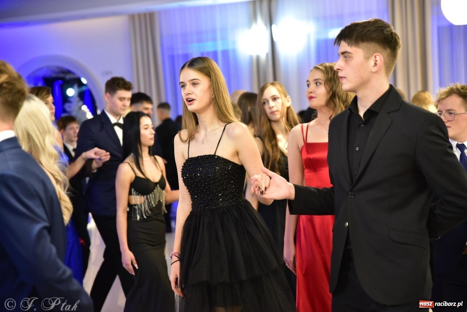 Zdjęcie w galerii na portalu naszraciborz.pl: Studniówka ZSOMS w Raciborzu na bis! [FOTO] wiadomości z regionu