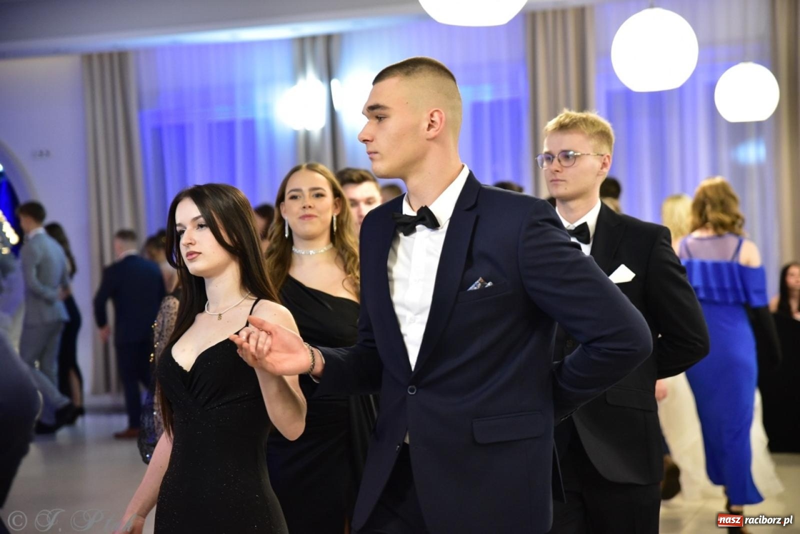 Zdjęcie w galerii na portalu naszraciborz.pl: Studniówka ZSOMS w Raciborzu na bis! [FOTO] wiadomości z regionu