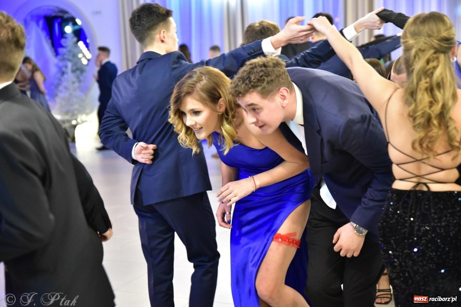 Zdjęcie w galerii na portalu naszraciborz.pl: Studniówka ZSOMS w Raciborzu na bis! [FOTO] wiadomości z regionu