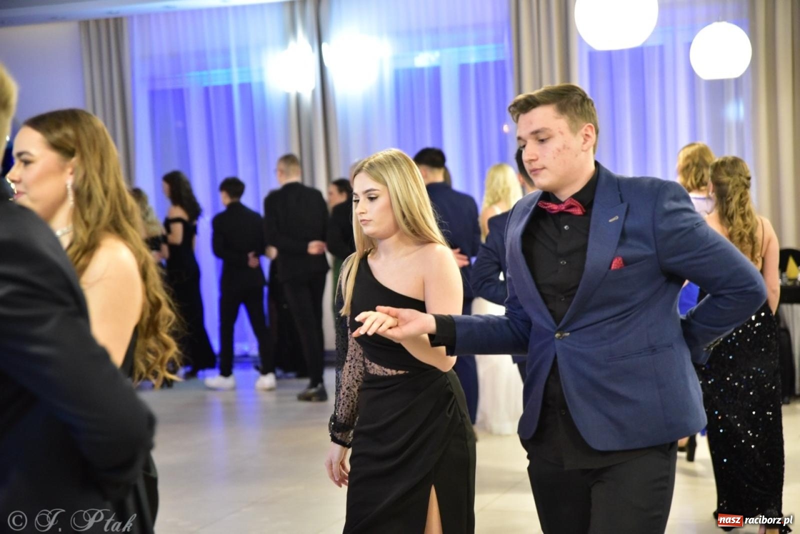 Zdjęcie w galerii na portalu naszraciborz.pl: Studniówka ZSOMS w Raciborzu na bis! [FOTO] wiadomości z regionu