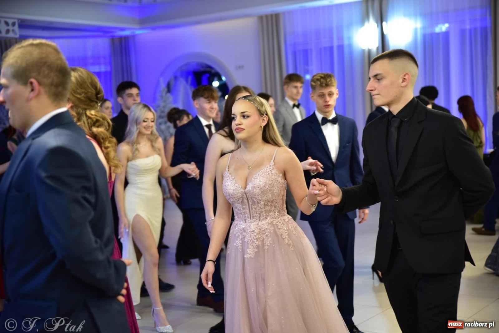 Zdjęcie w galerii na portalu naszraciborz.pl: Studniówka ZSOMS w Raciborzu na bis! [FOTO] wiadomości z regionu